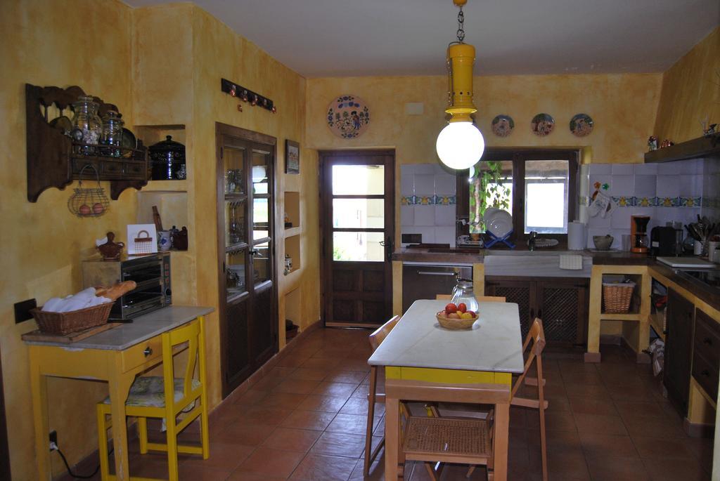 בית הארחה אטיאנסה 	La Casa De San Gil מראה חיצוני תמונה